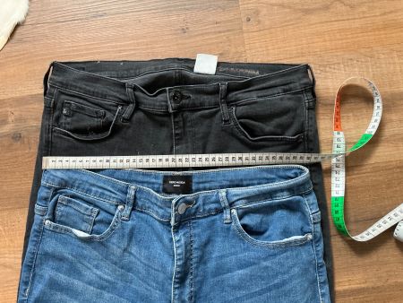 2 Paar Damen Jeans, neuwertig, Gr. S