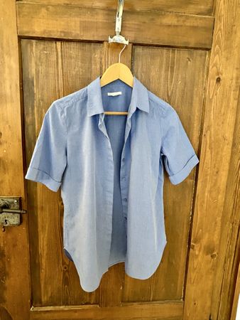 Blaue Hemdbluse, kurzarm, Baumwolle