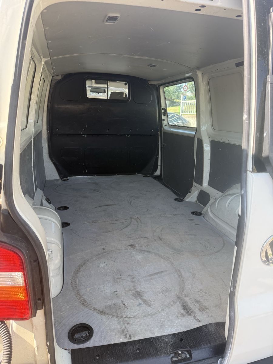 VW Véhicules utilitaires: VW T5 – D'occasion à Immensee par Finoli.ch 5