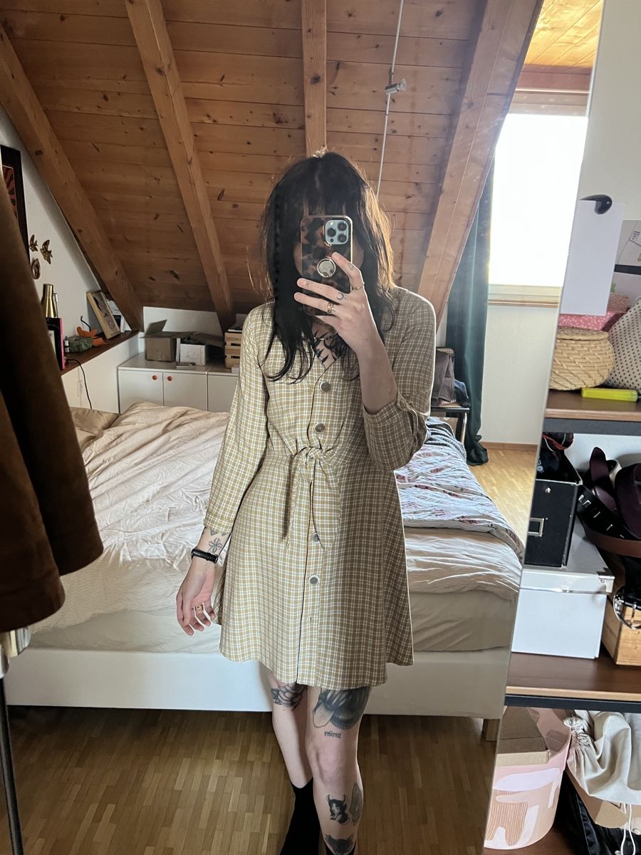 Mango Kleider: ROBE MANGO BEIGE À CARREAUX - M – Gebraucht aus Fribourg von alex_afs