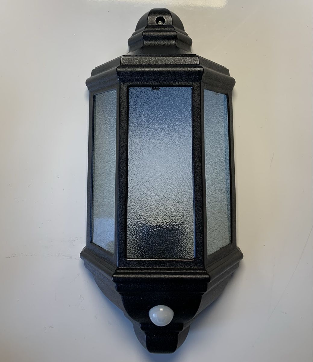 Lampade: Wandlampe E27 mit Bewegungsmelder – Nuovo e nell'imballaggio originale da Wallisellen venduto da kingschair 1