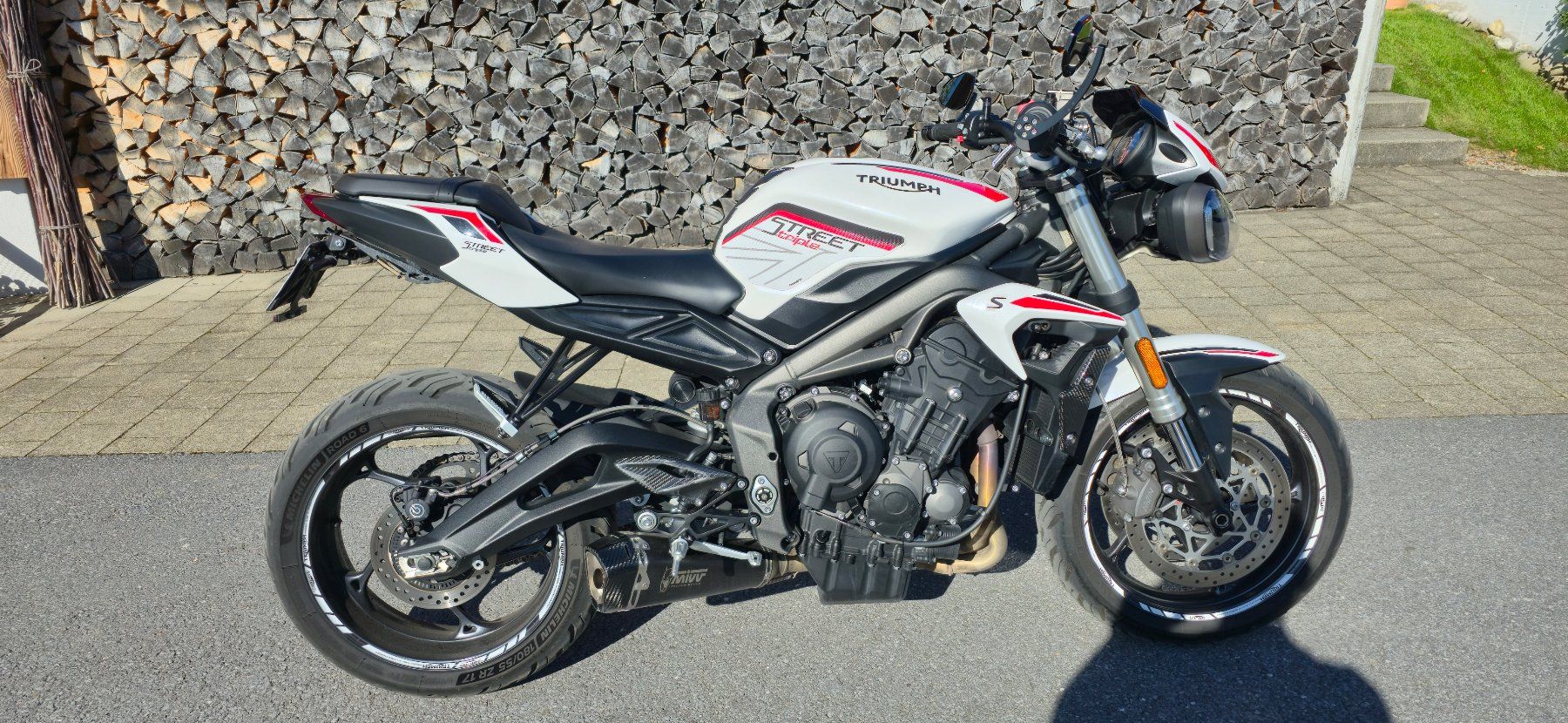 Triumph Strada: Triumph Street Triple S, Jg. 2020 – Usato da Gebertingen venduto da neweschenbach