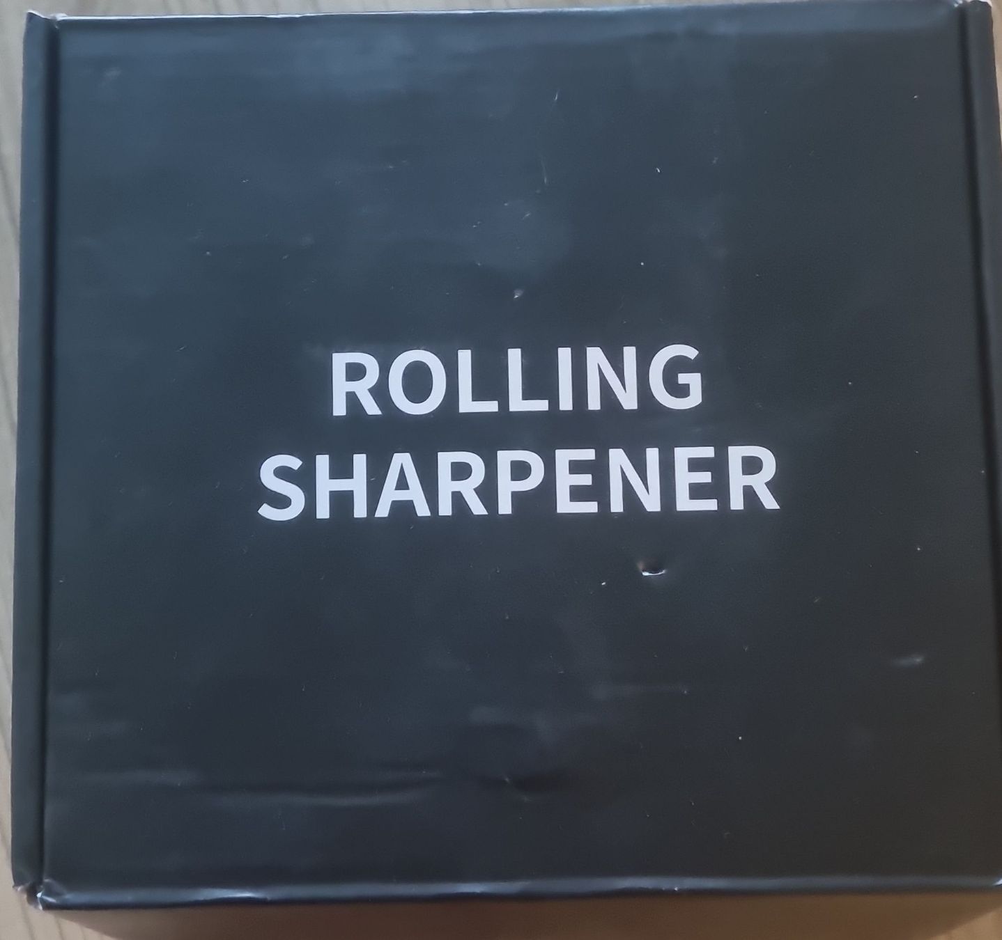 Elettrodomestici da cucina: Rolling Sharpener - Rollschleifer für messerscharfe Messer – Nuovo e nell'imballaggio originale da Arbon venduto da Deki22