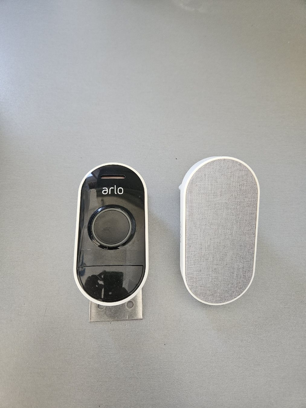Arlo Sistemi d'allarme: Arlo doorbell with plug new – Usato da Praz (Vully) venduto da Redfield45