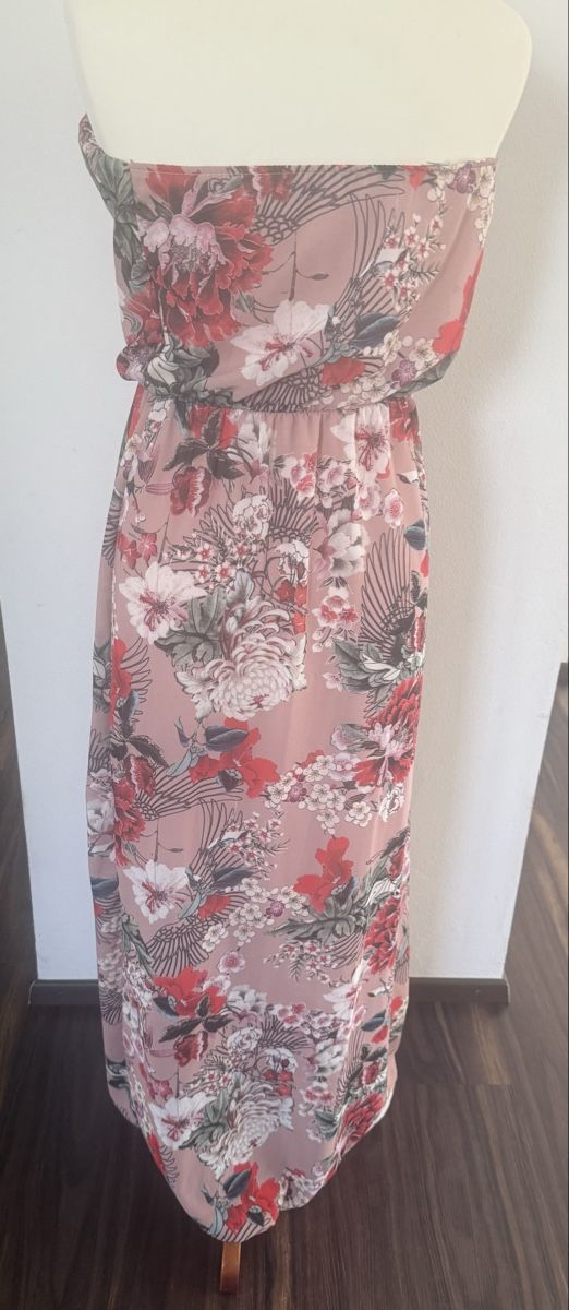 Zebra Robes: Maxikleid Zebra Grösse XS geblümt  – D'occasion à Ermatingen par Speiki2 2