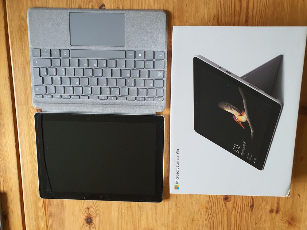 Microsoft Surface Go 64 GB 10 Zoll Model 1824 | Kaufen auf Ricardo