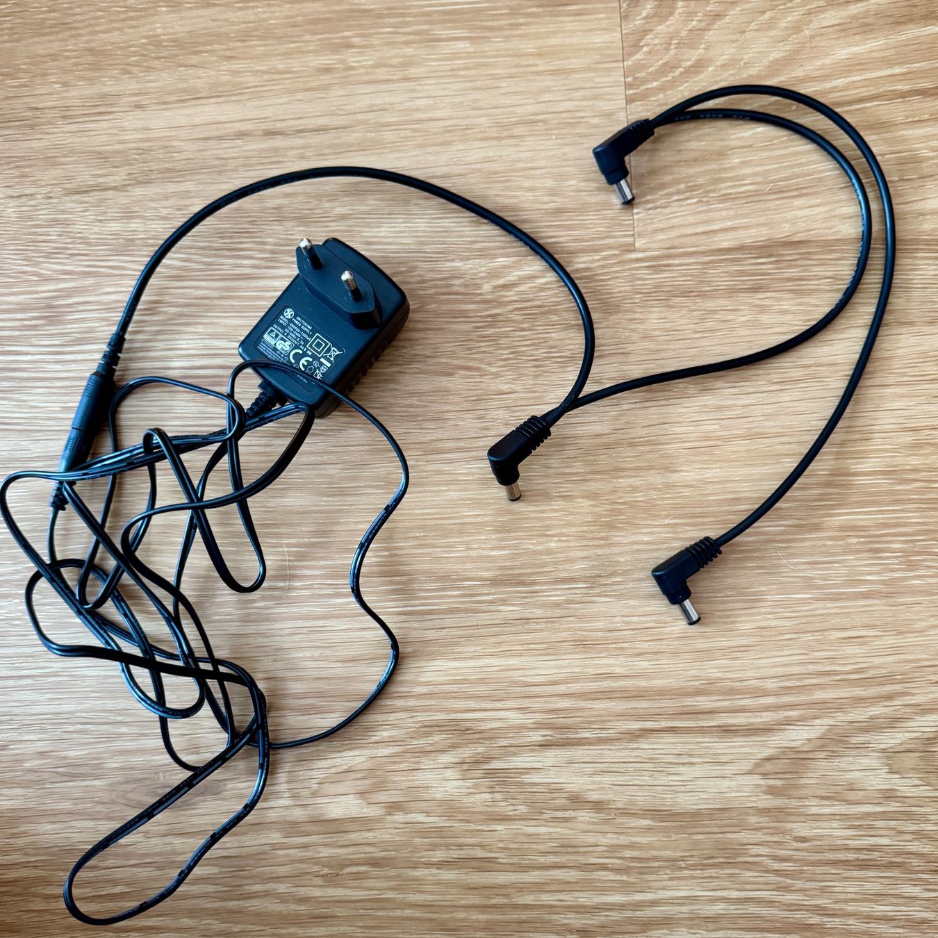 Strumenti musicali: E-guitar effects + tuner + gratis patch/power cables & board – Nuovo (secondo la descrizione) da Zürich venduto da Kachna123 7