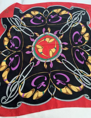 Seiden Foulard 🌸