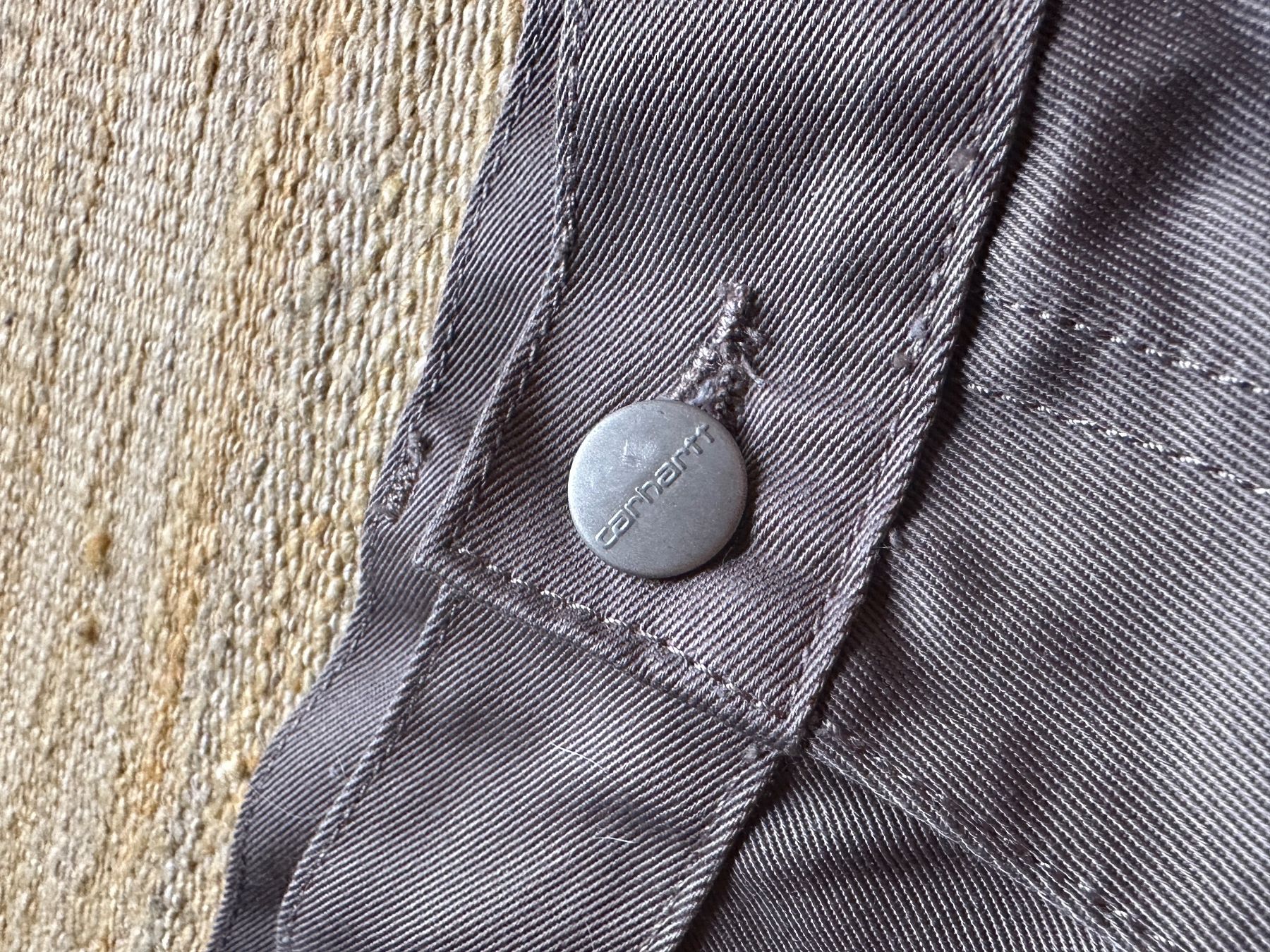 Carhartt Pantaloni: Carhartt Taupe short Simple pant – Nuovo (secondo la descrizione) da Villars-Burquin venduto da Iliasso 4