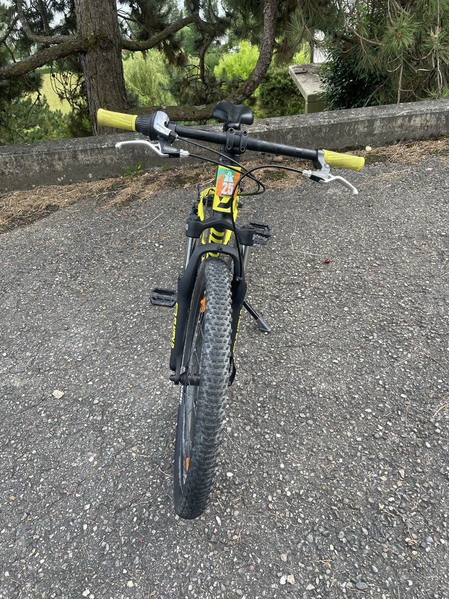 Scott Velos: Vélo enfant SCOTT Scale 24 pouces – Gebraucht aus Vallamand von Bricbracbroc82 2
