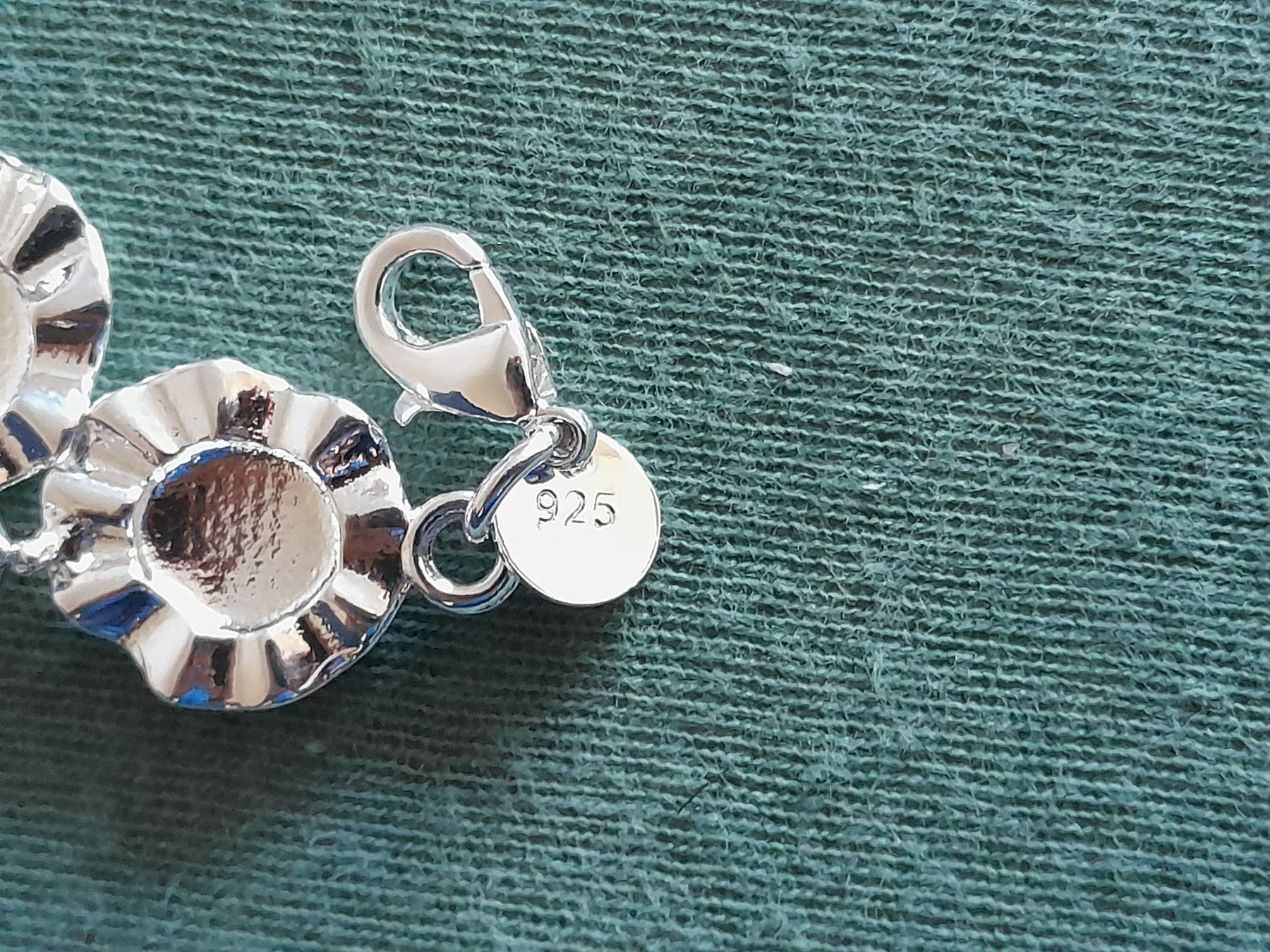 Armbänder & -reifen: Blumen Armkette, 22g, 20cm – Gebraucht aus Aarau von Reto_BA_01 2