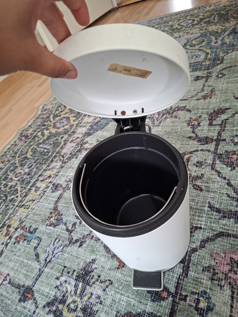 Ikea Abfalleimer: Tretmülleimer weiss klein mit Deckel gebraucht – Gebraucht aus Biel/Bienne von Saalso 2