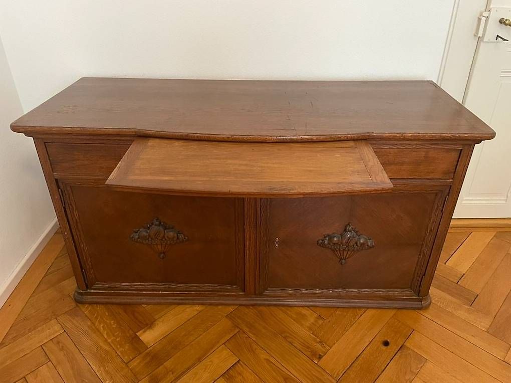 Credenze: Grand buffet en bois massif – Usato da Lausanne venduto da Aei_NCB7 4