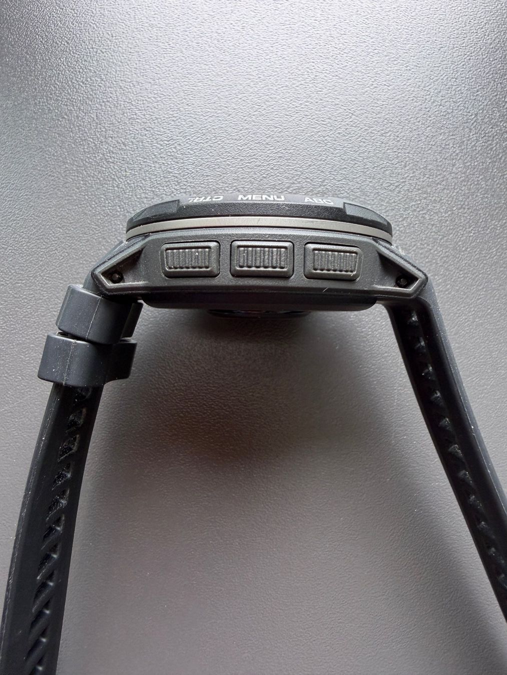 Garmin Smartwatch: Garmin Instinct Crossover - Standart Edition – Usato da Besazio venduto da fh18 3
