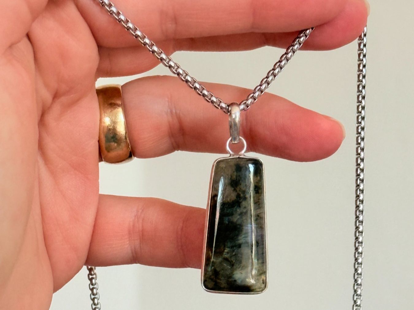 Catenine: Labradorite necklace – Nuovo e nell'imballaggio originale da Genève venduto da AGBERG
