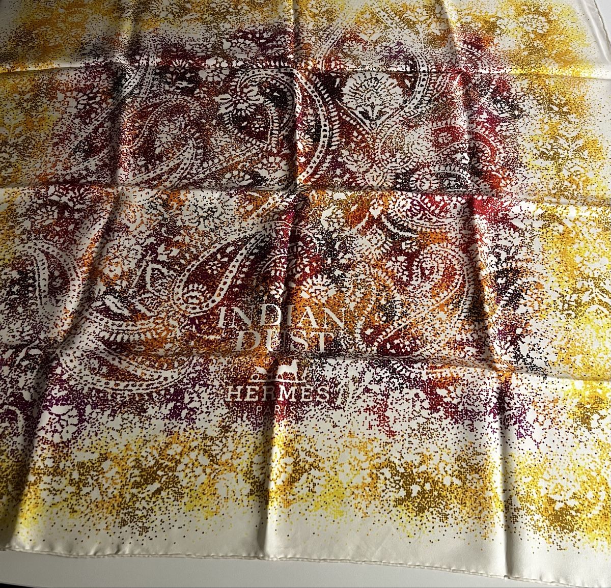 Hermès Foulards, Tücher & Schals: Foulard Hermès 90x90 – Gebraucht aus St-Pierre-Clages von ste_xk6p 5