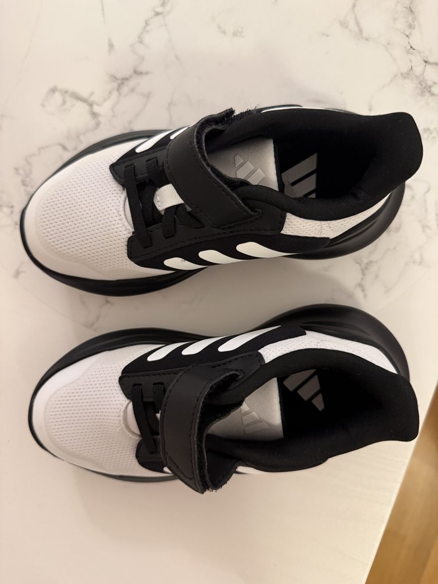 Adidas Scarpe per ragazzi: Adidas schuhe grösse 30 neu – Nuovo (secondo la descrizione) da Luterbach venduto da uhrmacherin89 1