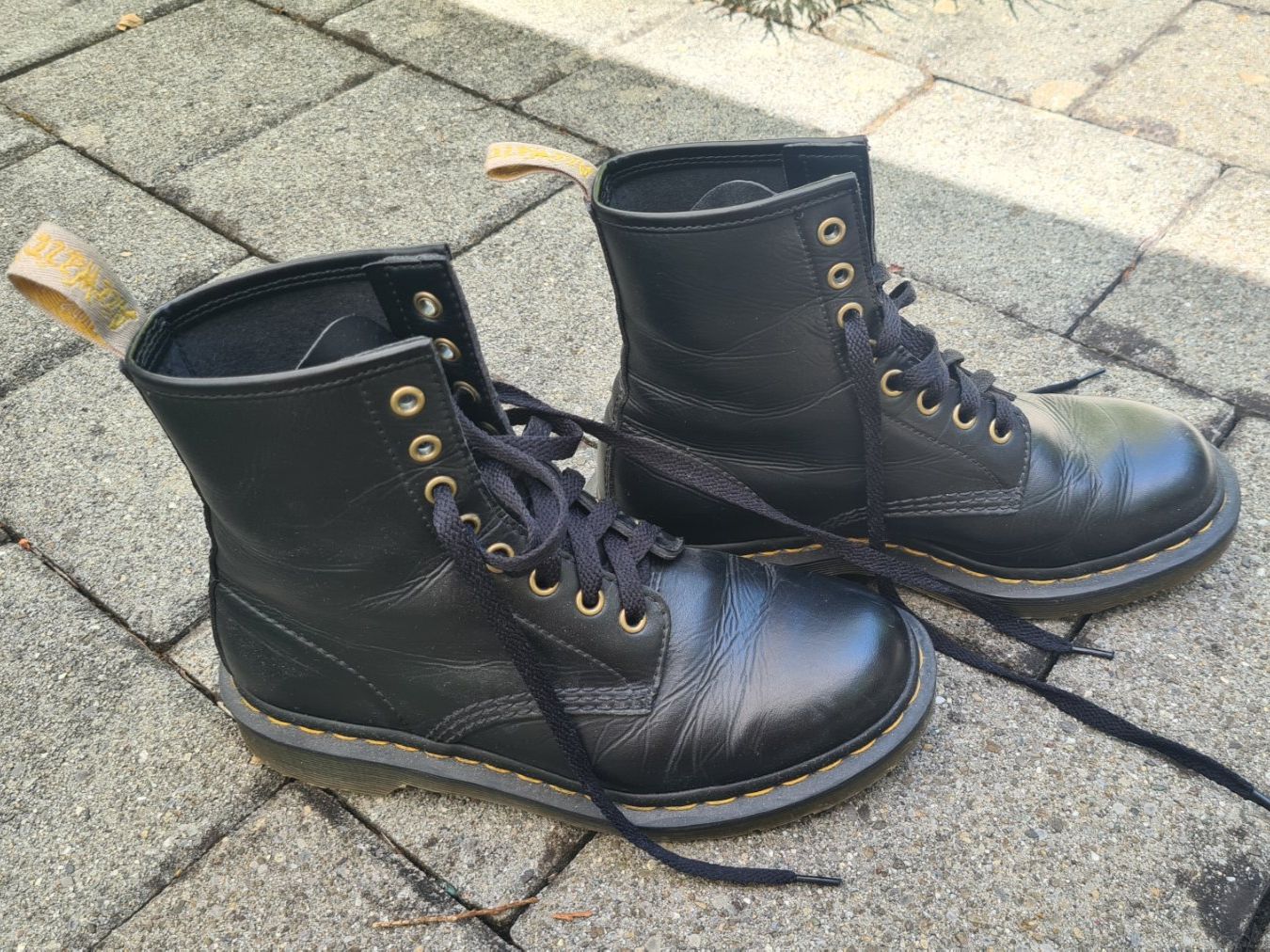 Dr. Martens Herrenschuhe: Originale Doc Martens Vegan - Grösse 38 – Gebraucht aus Kriens von nomolis 1
