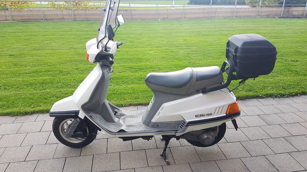Pose-pied / Pied De Marche Yamaha XC 125 Beluga 4T - Occasion En Bon état - Gris - Pour Scooter