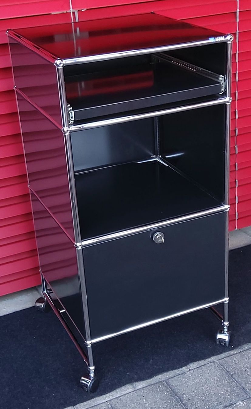 USM Commodes: USM Möbeli/Regal mit Rollen – D'occasion à Safnern par Leila2 3