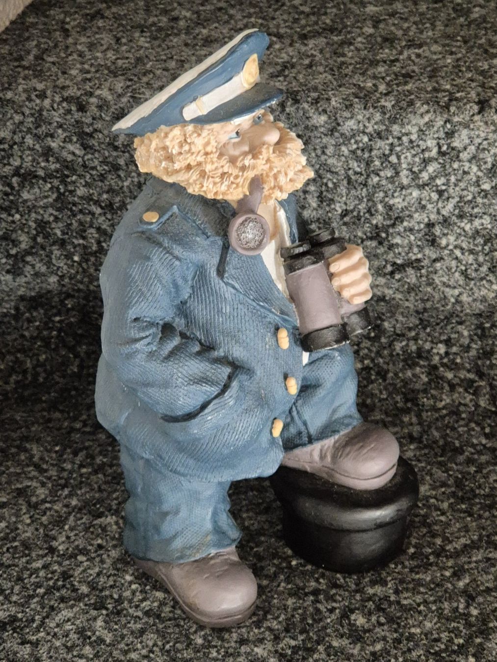 Tutte le decorazioni: Dekorativer "Schiffskapitän" – Usato da Rüttenen venduto da Mushorn 1