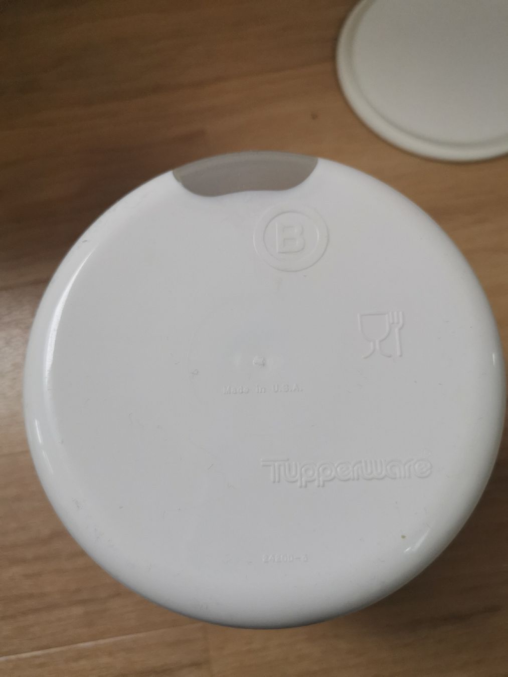 Tupperware Contenitori & Simili: Tupperware Dose Vorratsdose weiss – Usato da Hergiswil NW venduto da Pexiilexii 2
