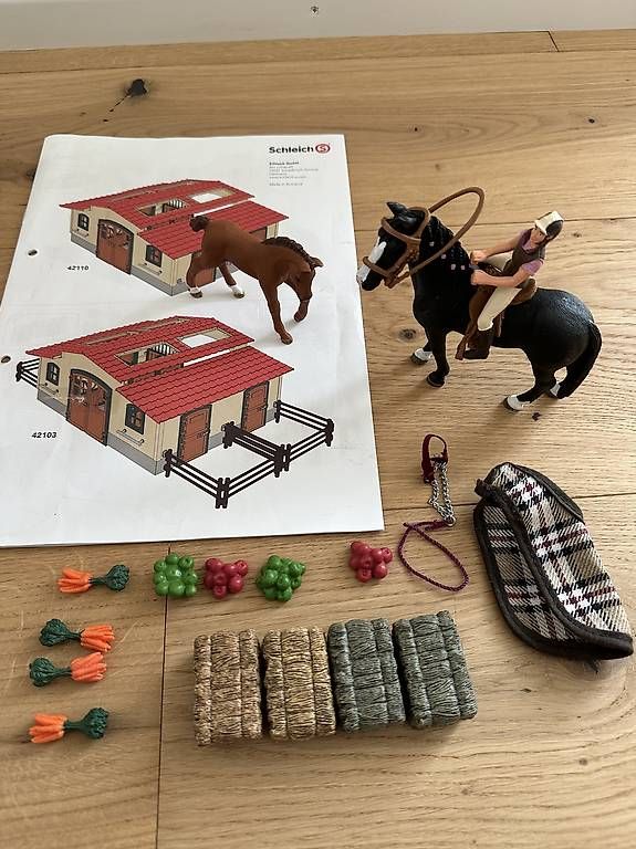 Schleich Giocattoli: Schleich Pferdehof – Usato da St. Gallen venduto da Lakerena 1