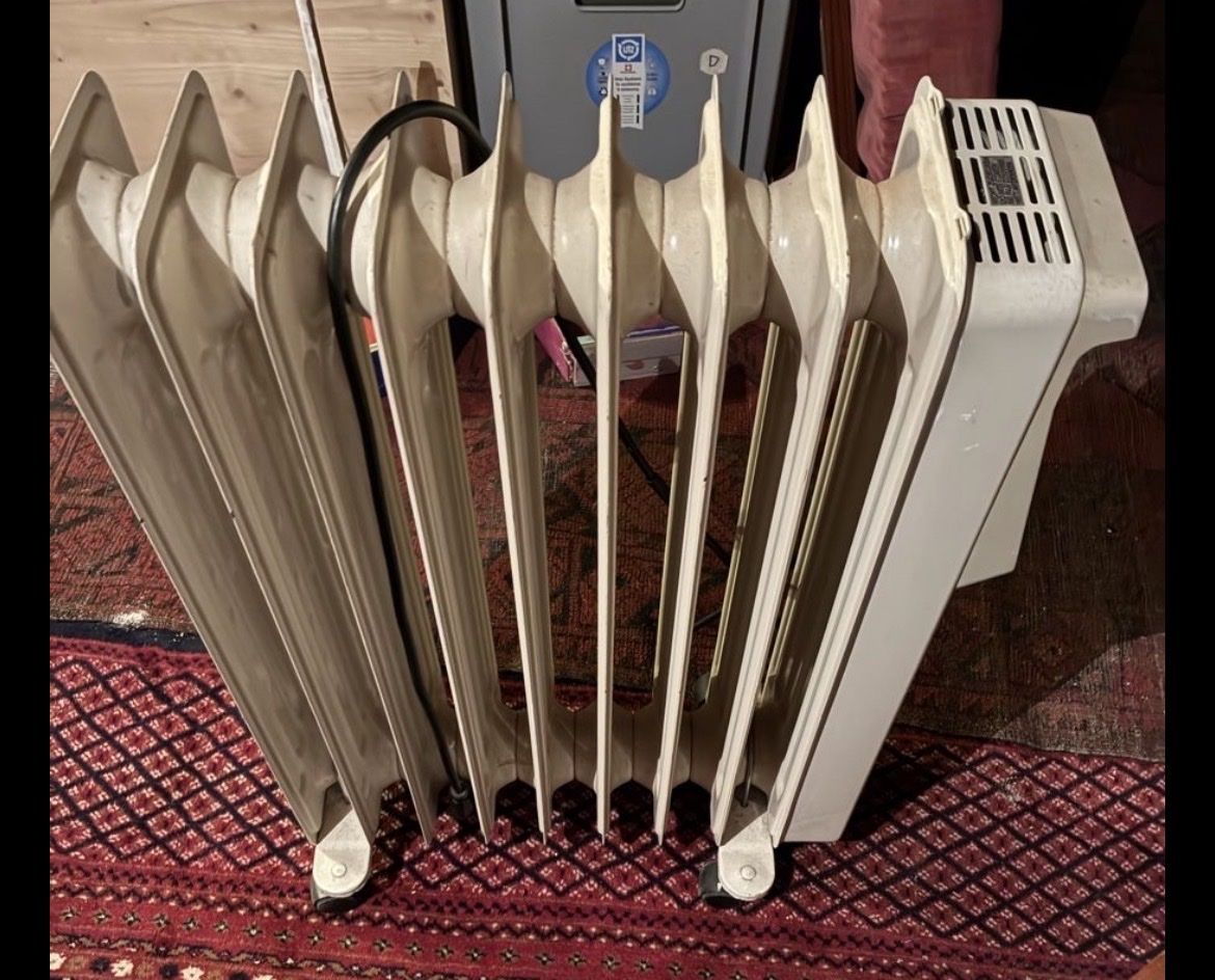König Radiateurs: Radiator, Heizkörper Koenig, – D'occasion à Urnäsch par schneewittli.