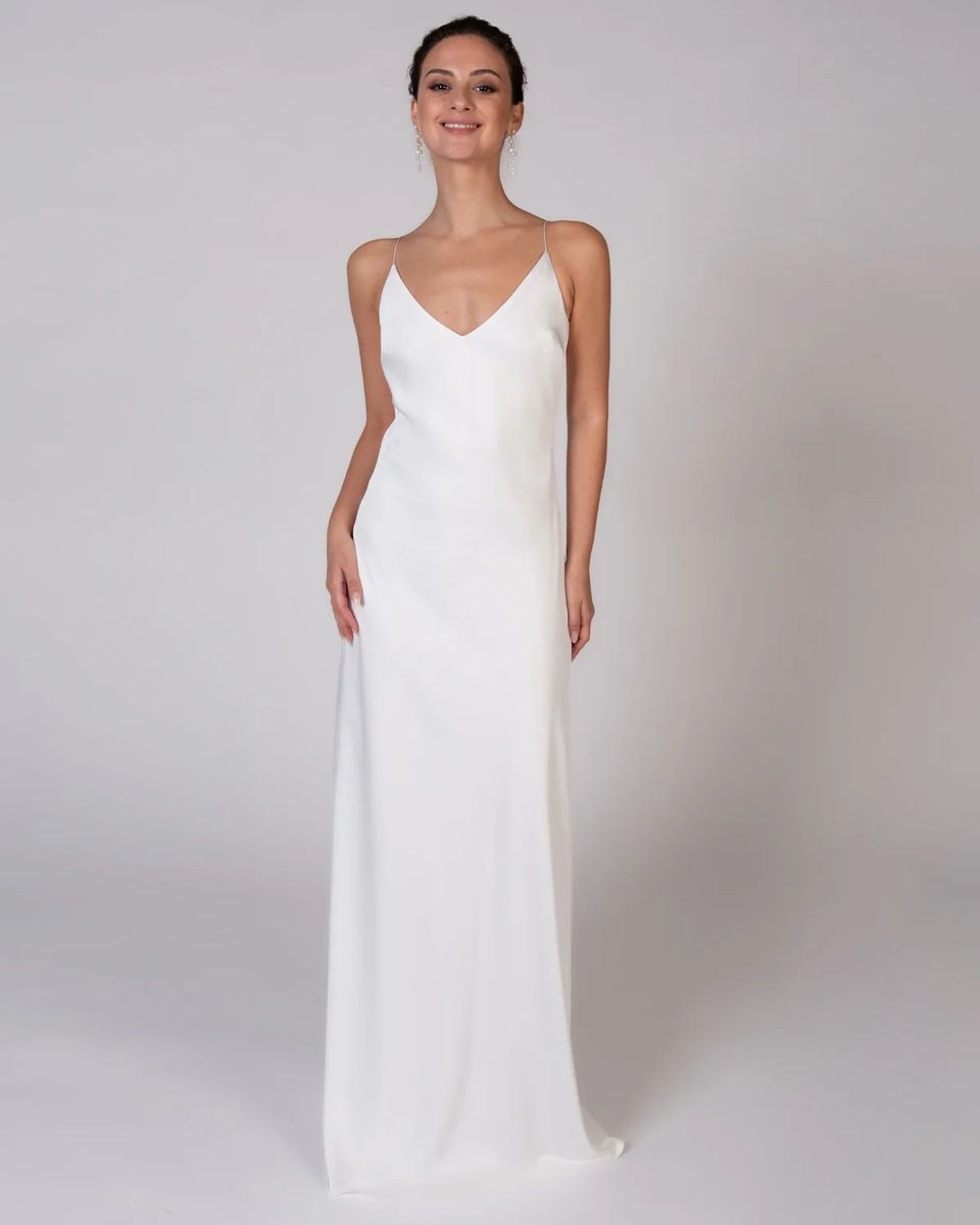 Piqyourdress Vestiti: Elegantes, schlichtes Brautkleid – Nuovo (secondo la descrizione) da Reichenburg venduto da Benutzer123_
