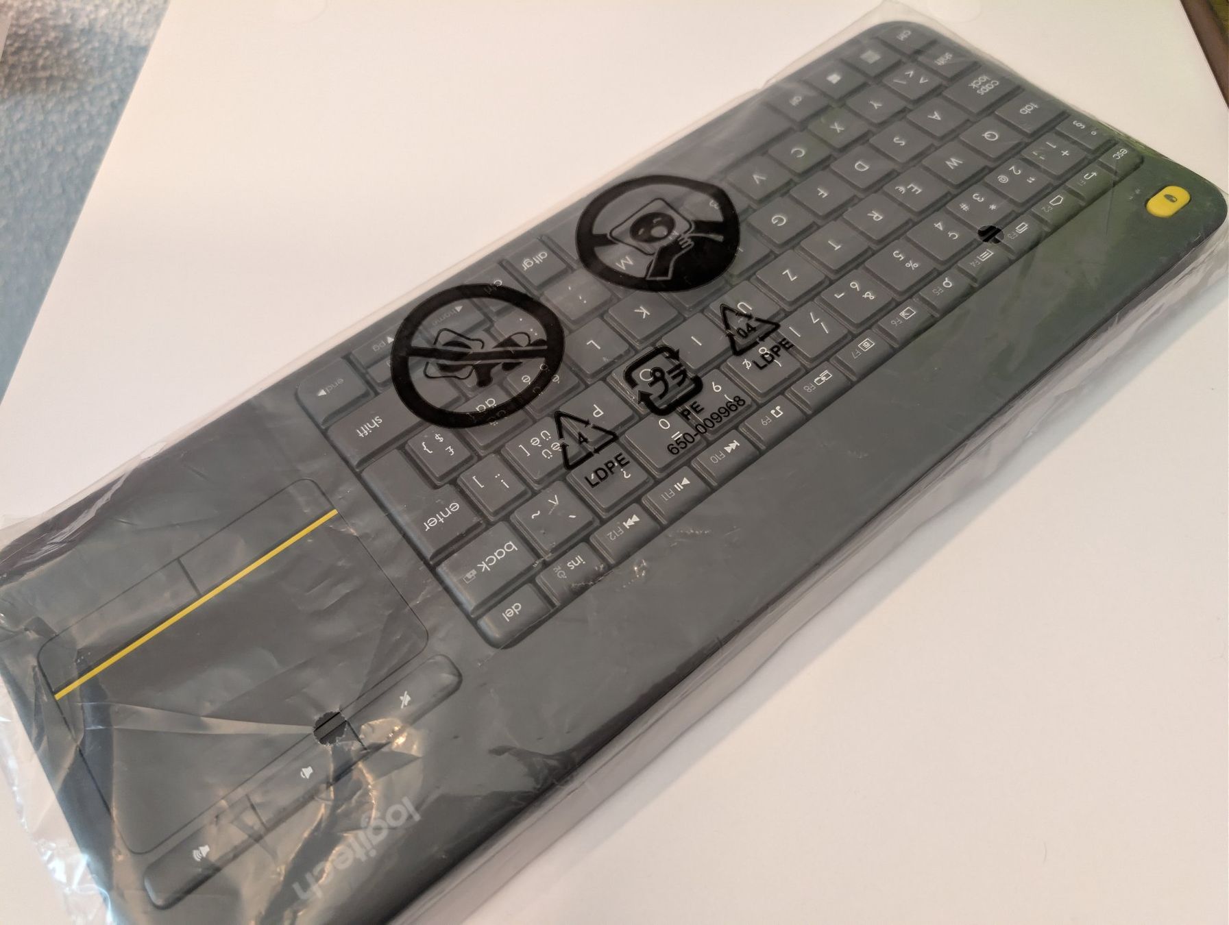 Logitech : Logitech Wireless Touch Keyboard K400 PLUS mit Touchpad Maus – Neuf avec emballage d'origine à Thun par Freeduu 8