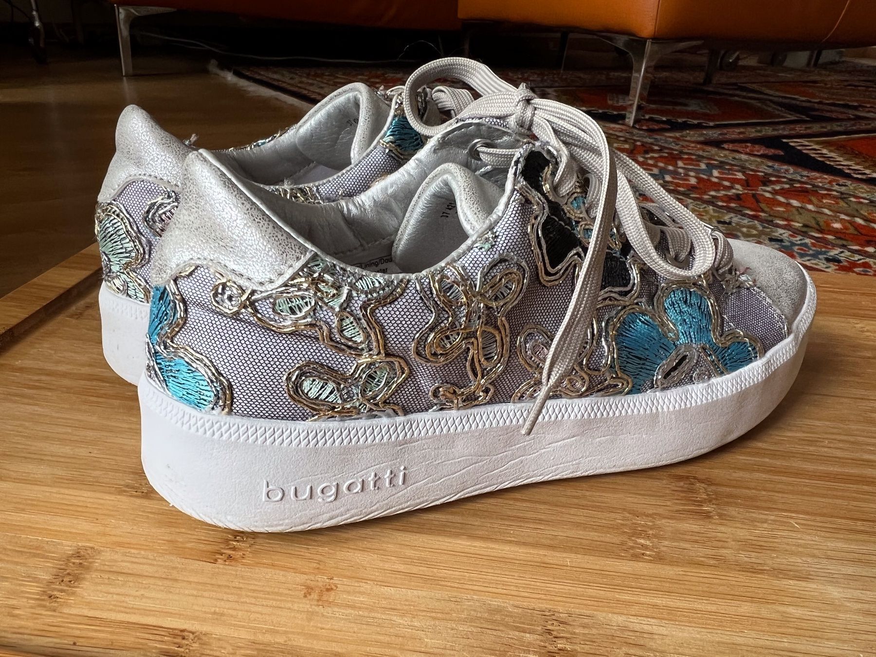 Bugatti Scarpe da donna: Bugatti Schuhe - Einlegesohle aus echtem Leder, Größe 37 – Usato da Tafers venduto da JP911 2