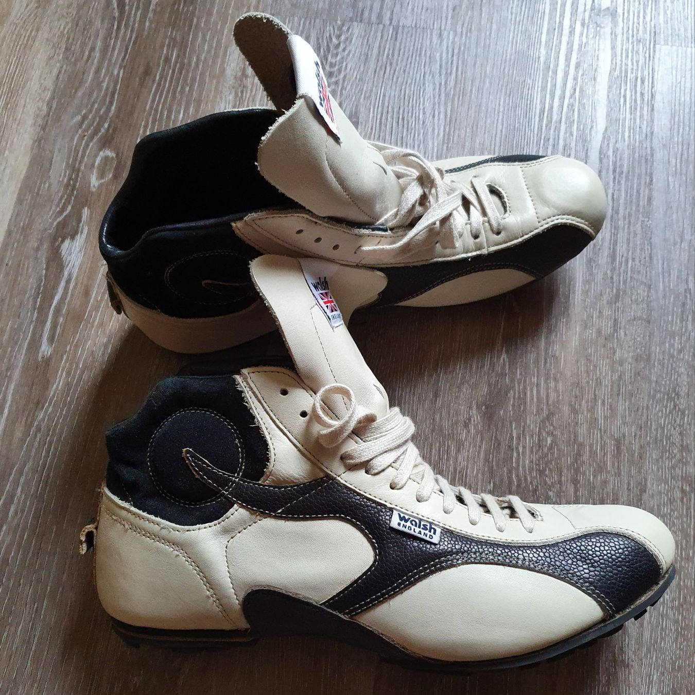 Scarpe da uomo: Norman Walsh Boots 44 EU – Usato da Basel venduto da OnutWOODLAND 1