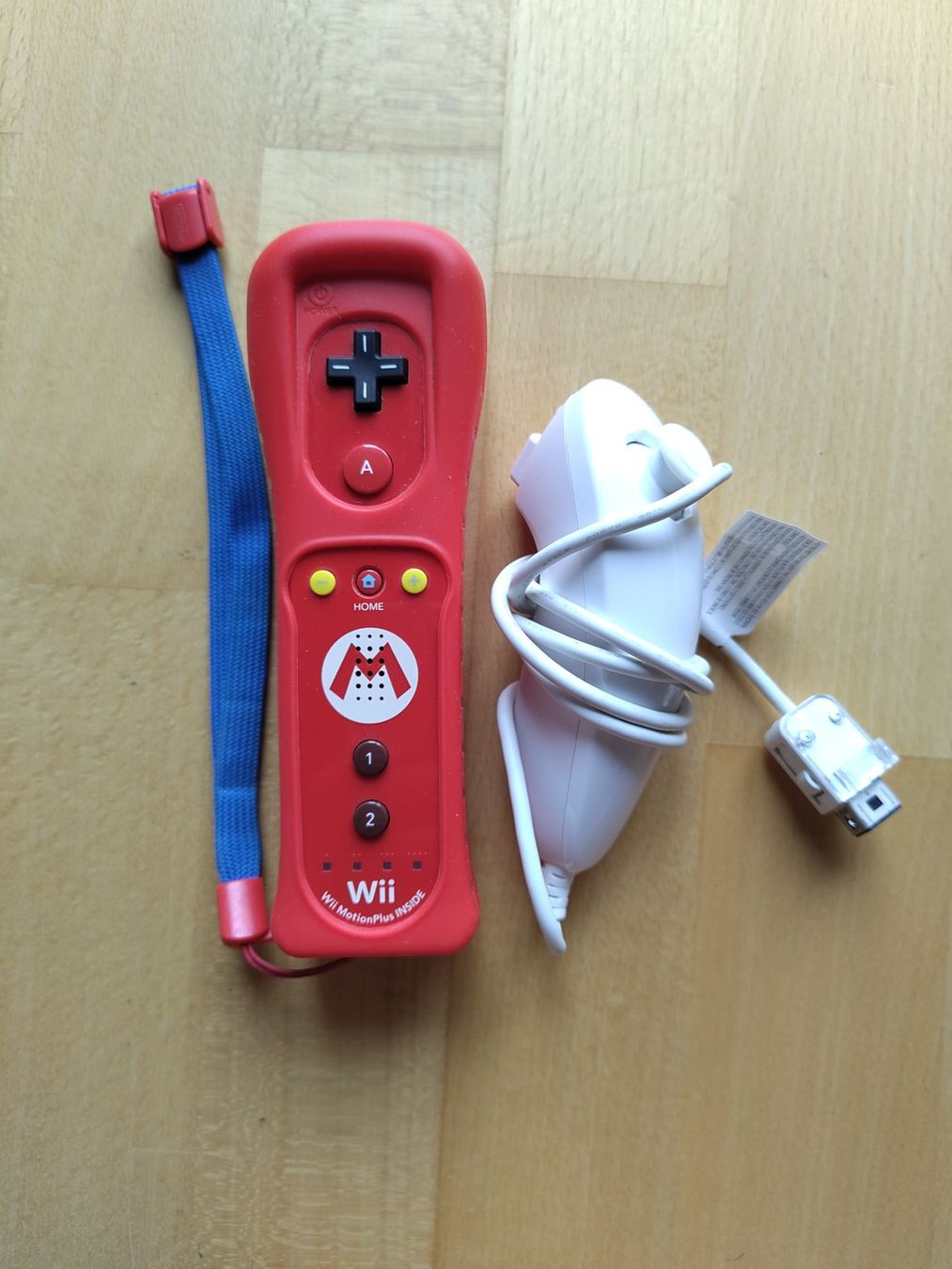 Nintendo Controller: Nintendo Wii Remote Controller – Usato da Gümligen venduto da urw_62l5 1