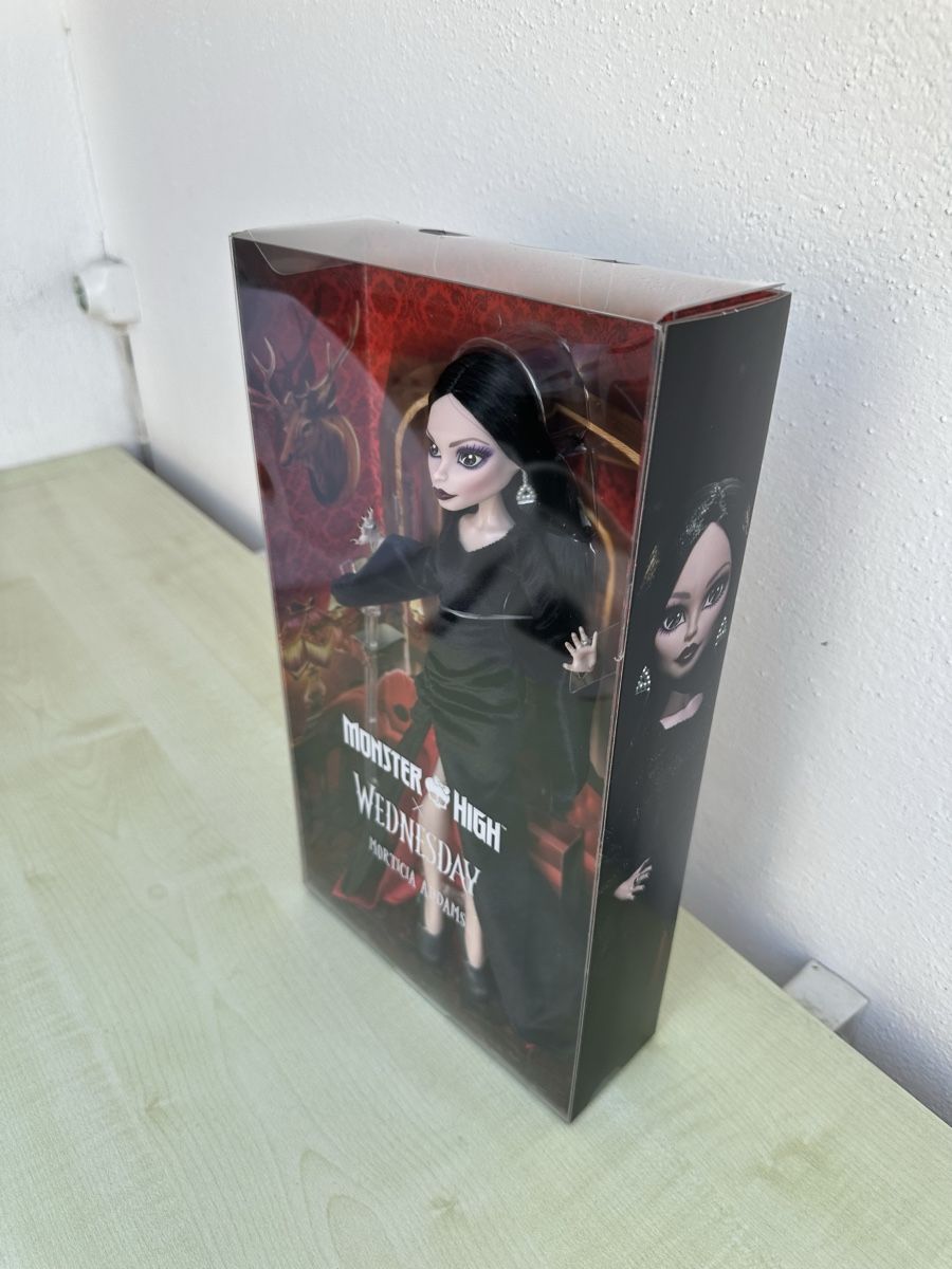 Bambole: Monster High Wednesday Morticia Puppe – Nuovo e nell'imballaggio originale da Zürich venduto da Kat_5557 3