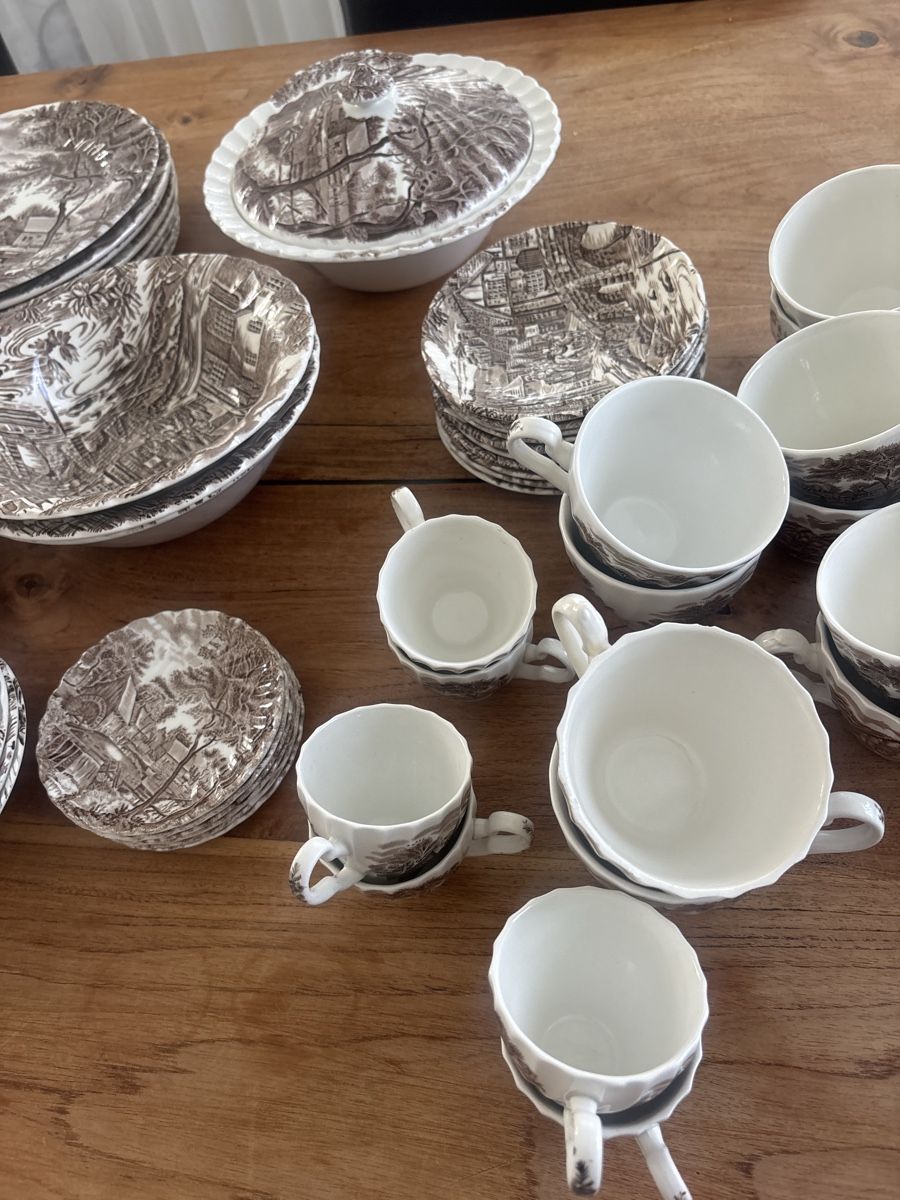 Set di piatti: Tafelservice Englisch Vintage – Usato da Kriens venduto da Wundertuete17 2