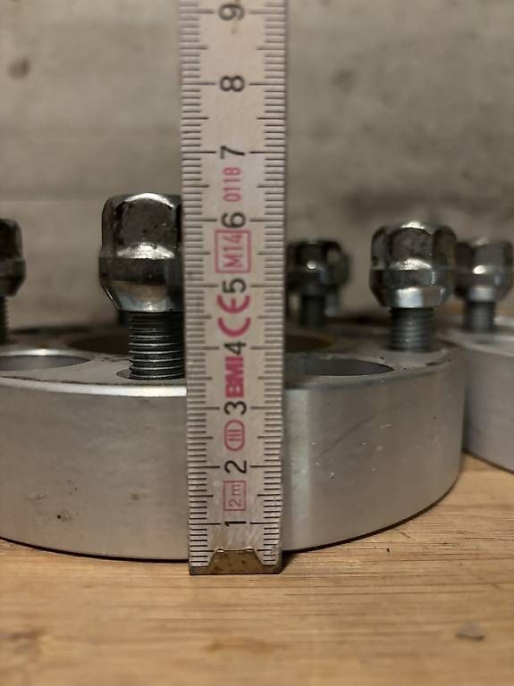 Tutti pezzi di ricambio auto: Distanziali per cambio interasse ruota – Usato da Castaneda venduto da Cisca84 1