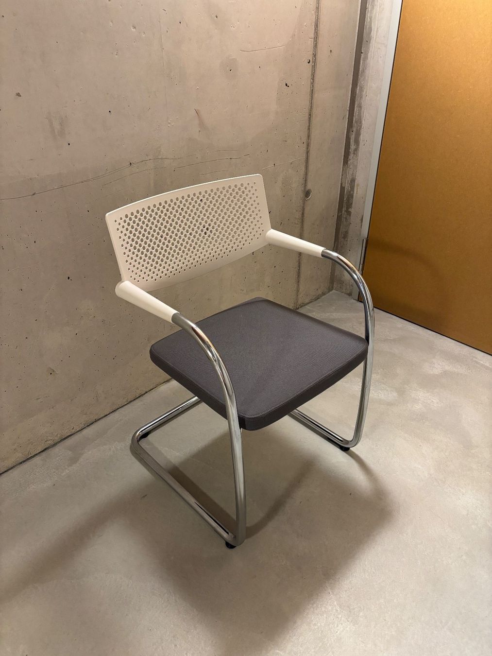 Vitra Chaises: Vitra Visavis Stuhl – D'occasion à Horgen par cgf95 1