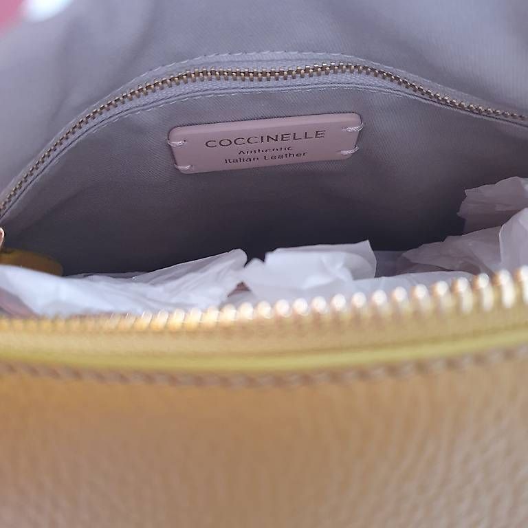 Borse da donna: Borsa nuova "Coccinelle" originale, vera pelle – Usato da Cugnasco venduto da sol_qby6 1