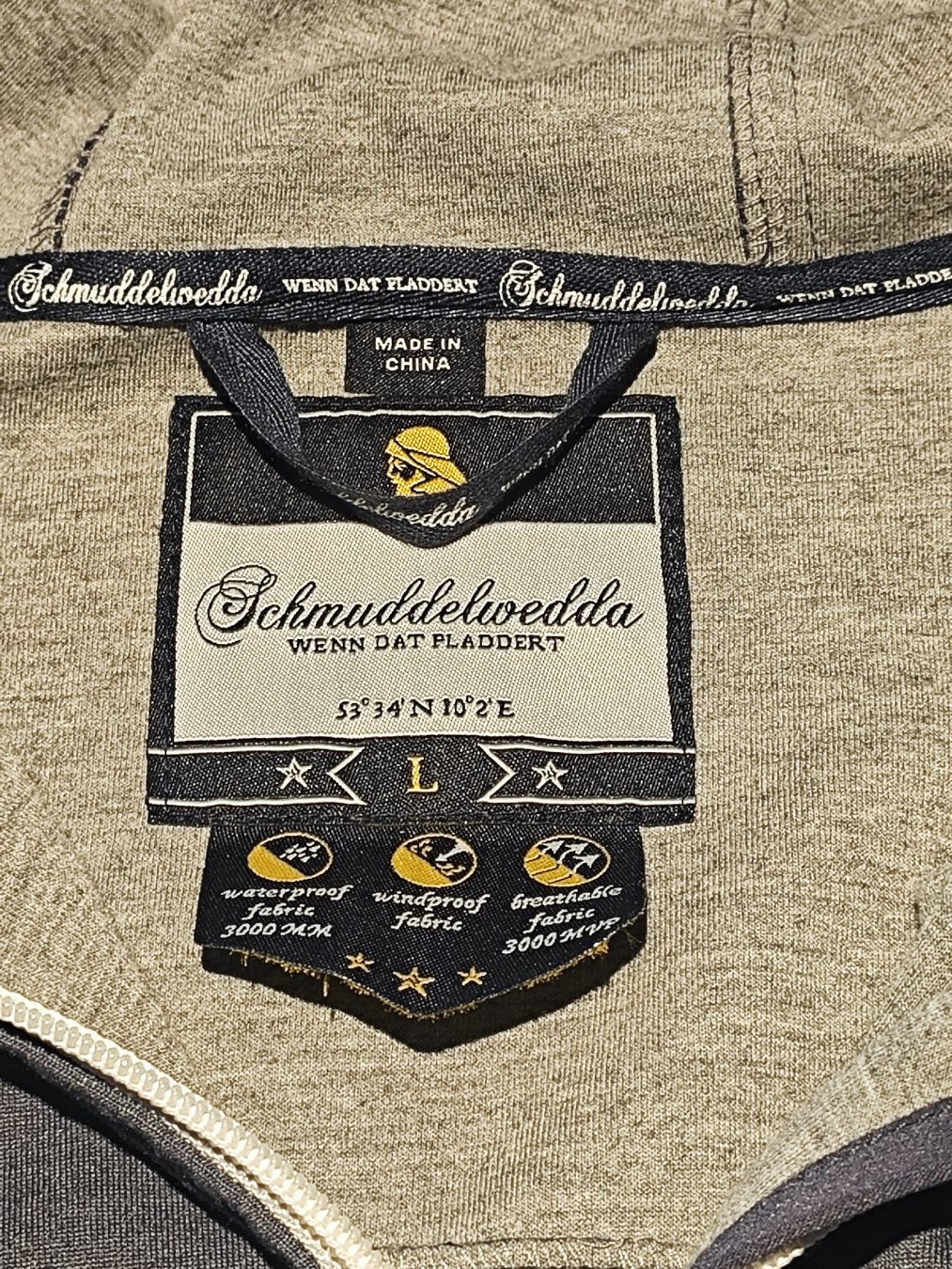 Schmuddelwedda Vestes: Schmuddelwedda Softshell Jacke grau Grösse L guter Zustand – Neuf (Voir description) à Zürich par Waennae 1