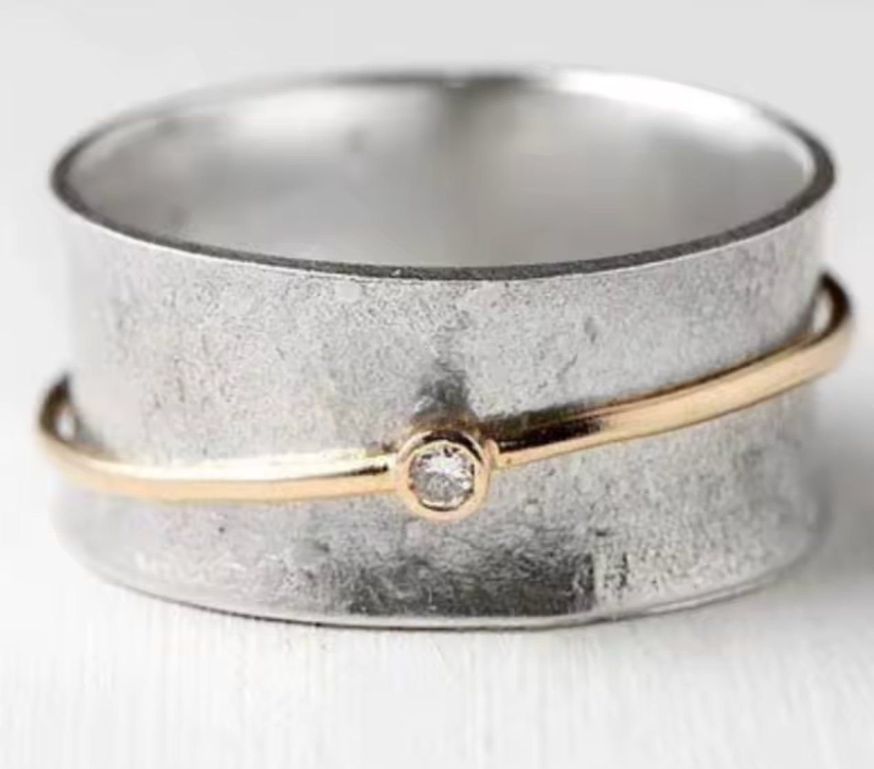 Ringe: Einzigartiger Ring Grösse 54 – Neu und originalverpackt aus Eschenbach SG von ...-