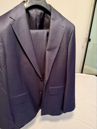 Men’s Suit in Zegna Cloth – 100% Wool, Size 56/48 – Travelle