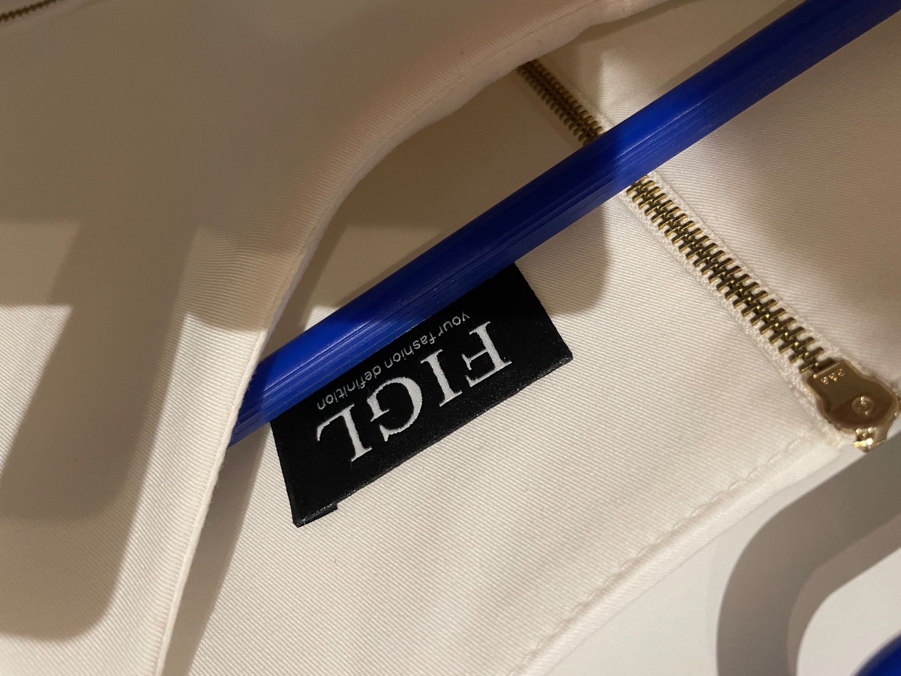 Blusen: Weiße Oberteil von FIGL mit ZIP gr 36 – Gebraucht aus Scherz von Mandarine8 2
