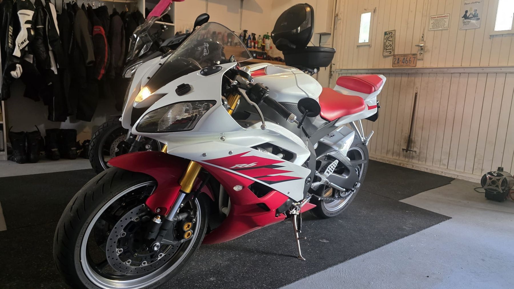 Yamaha Strada: Yamaha r6  – Usato da Kreuzlingen venduto da Bmw06 9