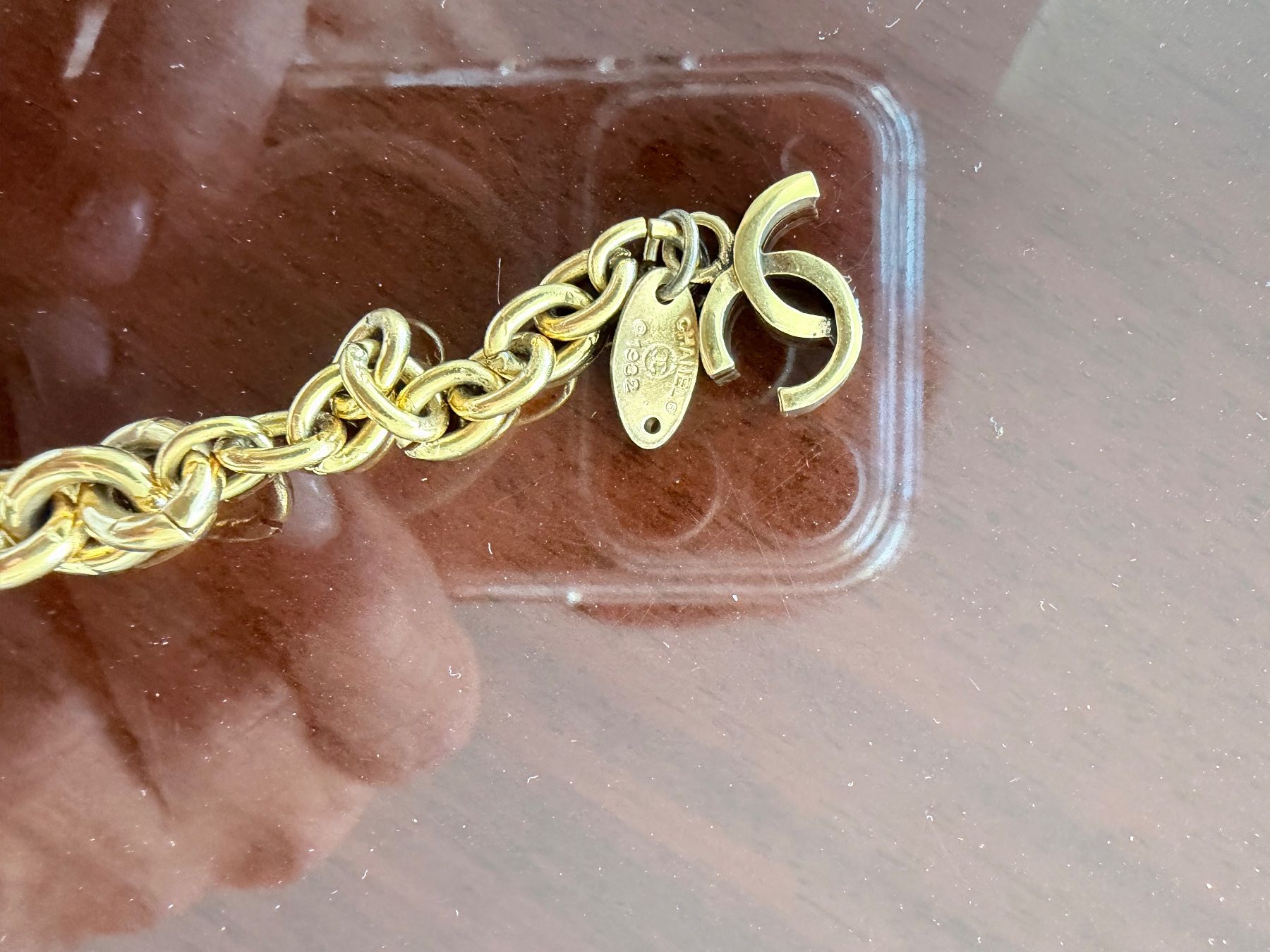 Chanel Cinture: Chanel Gold Plated Chain belt – Usato da Zollikon venduto da houseofsamar 6