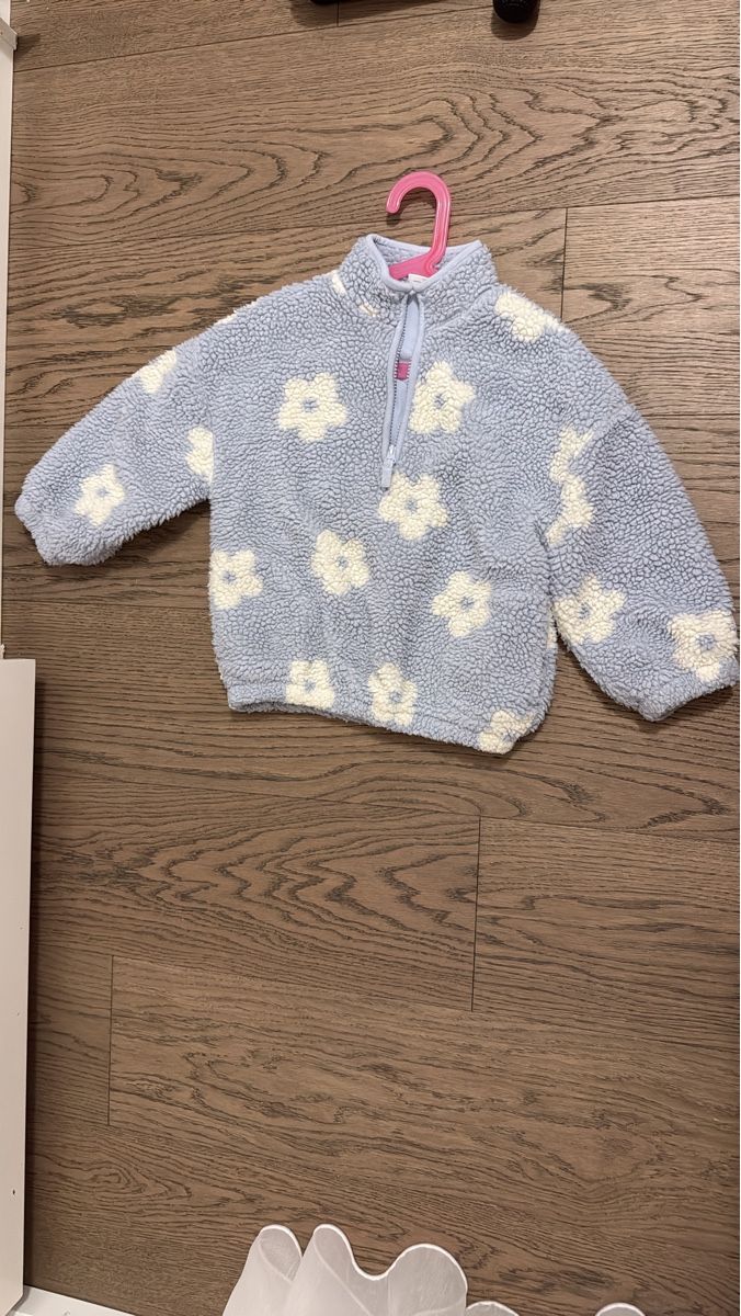 Next Giacche & Cappotti: Fleece pullover light blue with flowers used condition – Usato da Oberglatt ZH venduto da Sale12