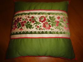 Coussin décoratif en satin