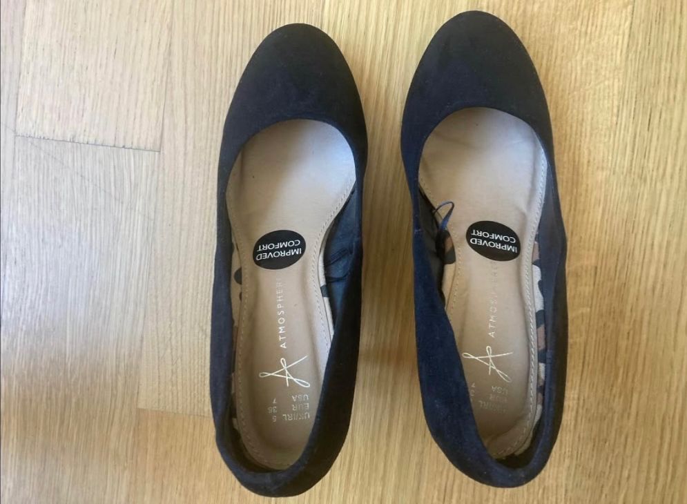 Scarpe da donna: Schwarze hochhackiger Schuh – Usato da Zürich venduto da toritorito