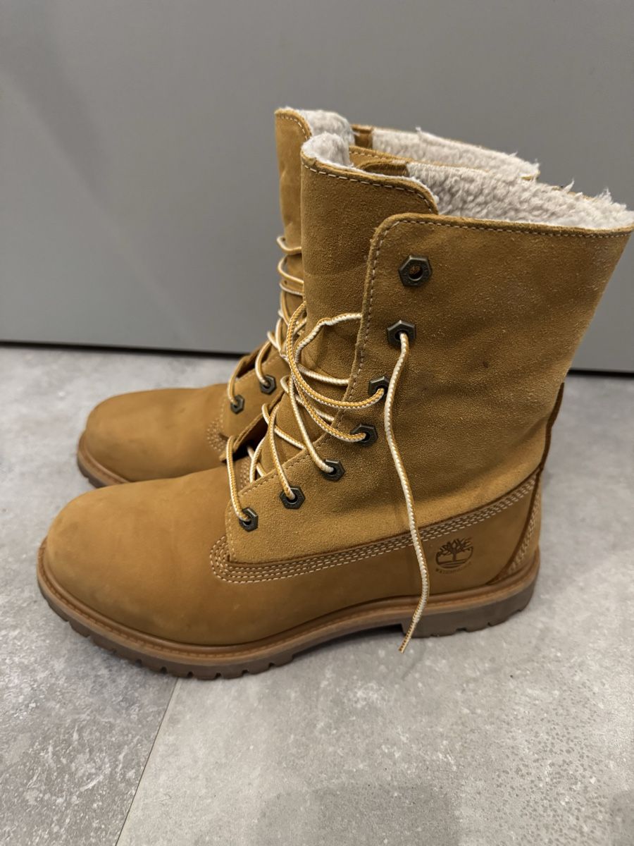 Timberland Scarpe da donna: Timberland bottes d'hiver fourrées, taille 39,5 – Usato da La Chaux-de-Fonds venduto da kel_9khc 1