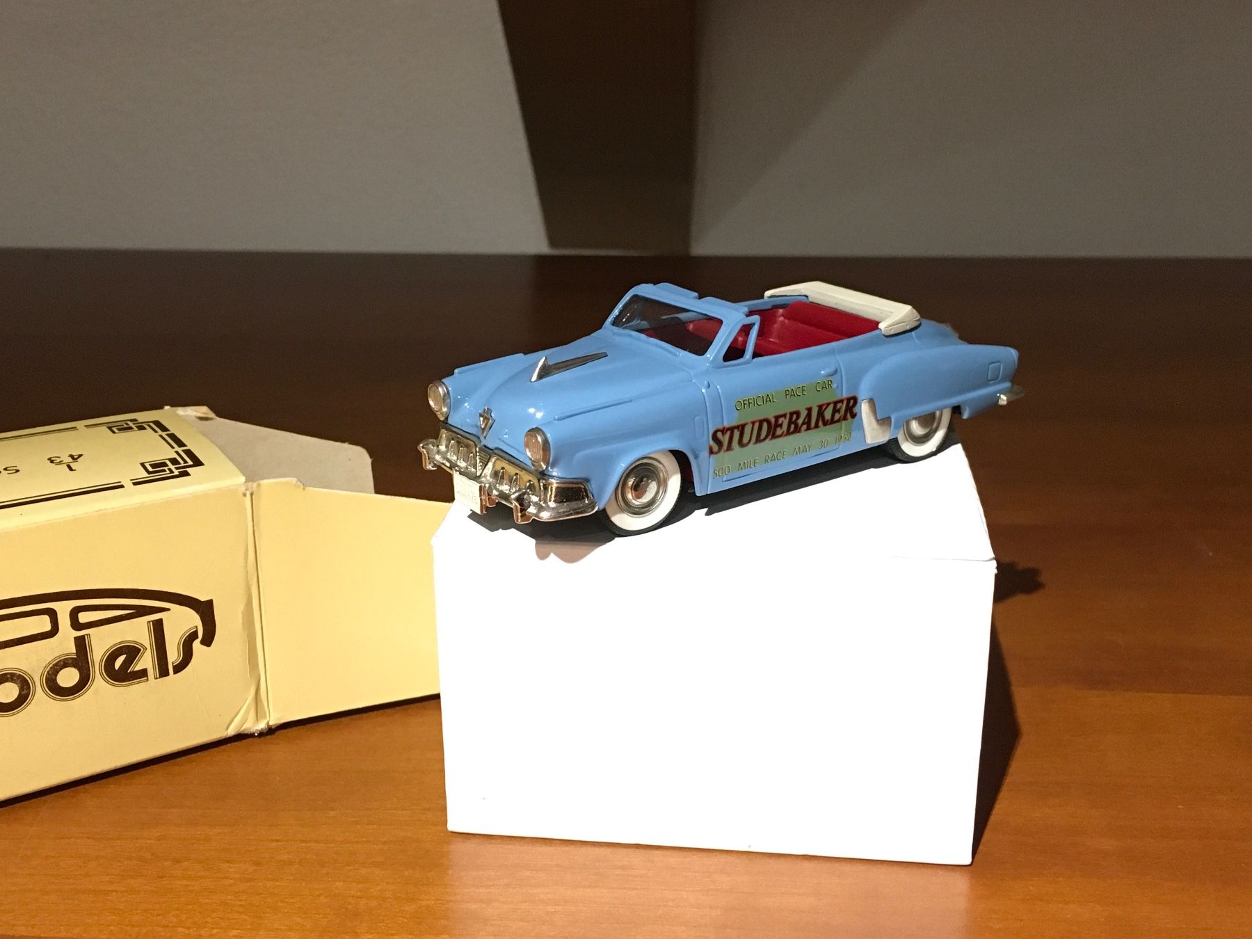 Brooklin Modellini d'auto: 52‘ Studebaker Commander Indianapolis Pace Car 1/43 Brooklin – Nuovo (secondo la descrizione) da Wohlen AG venduto da PrivatSammlung 1