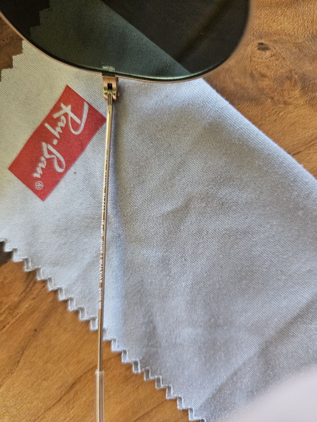 Ray-Ban Occhiali & Lenti: Ray Ban Aviator – Nuovo (secondo la descrizione) da Andermatt venduto da joa_8ksc 1